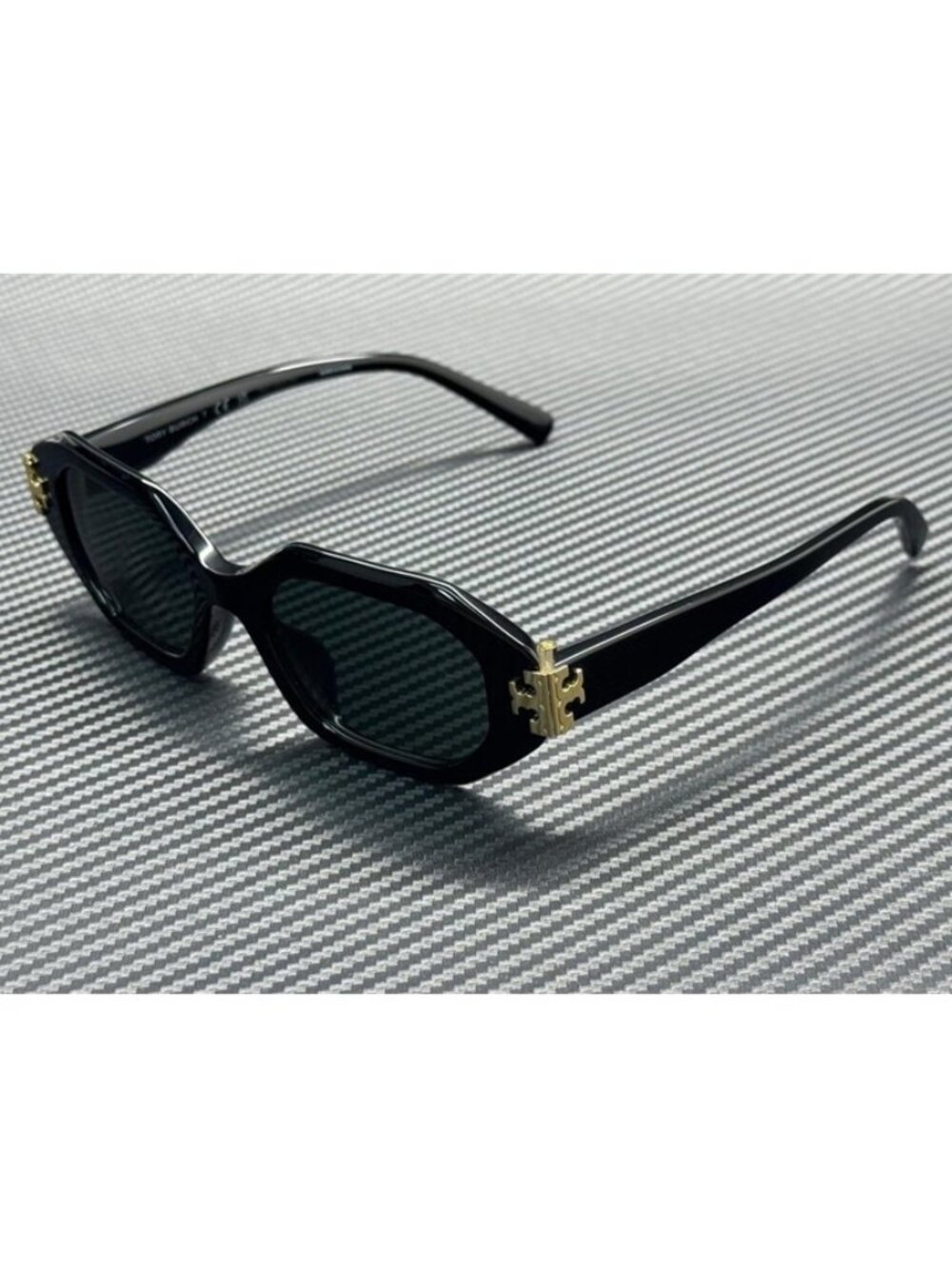New Tory Burch Women Black Sunglasses -18-140